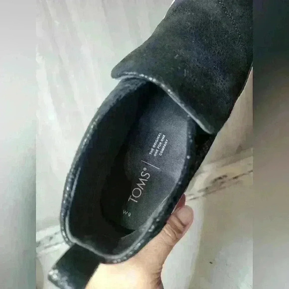 TOMS Paxton Slipons in Black Metallic Crackle Suede Leather Women's 9. - Picture 7 of 13